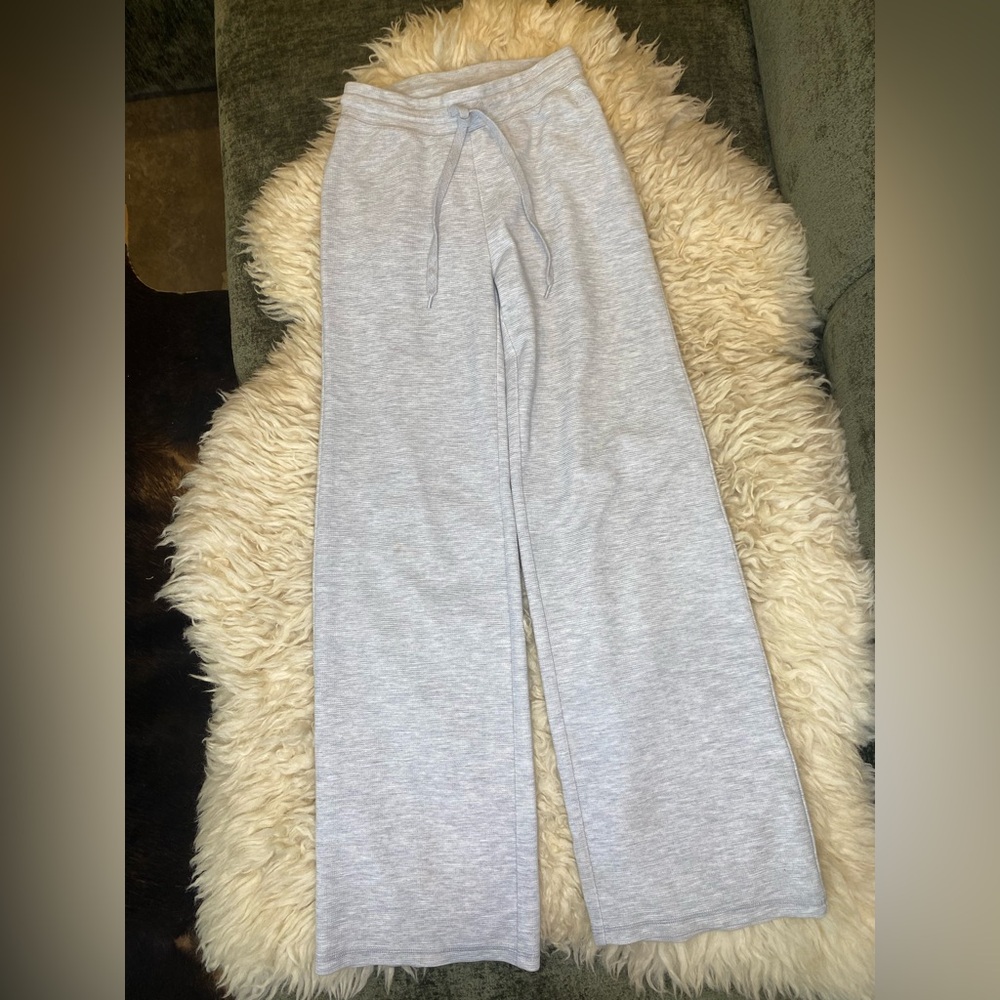 TNA Light Gray pijama pants